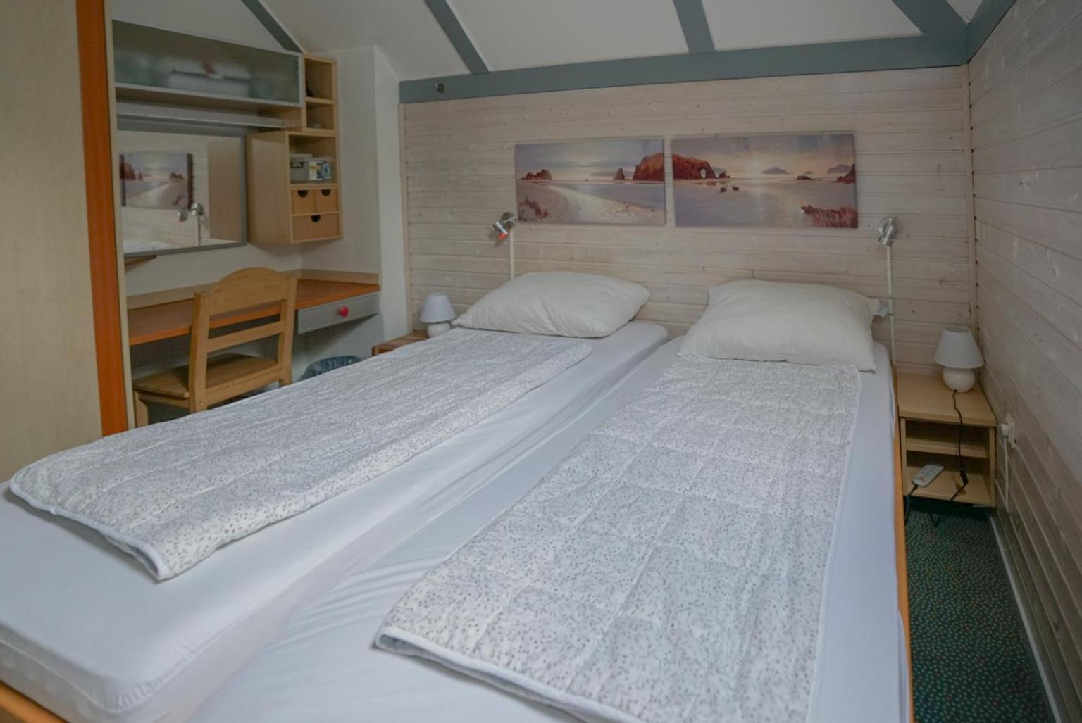 Ferienhaus "Baeren Ecke" Am See Im Bergland 基希海姆 外观 照片